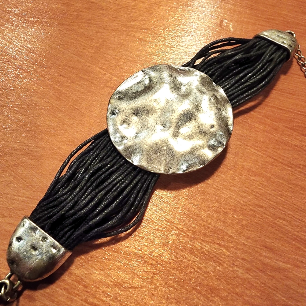 Vintage Black and Silver Bracelet - Picture 1 of 4